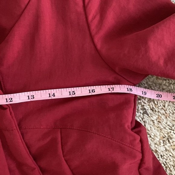 Evening Mist Raincoat in Crimson S - Picture 14 of 16